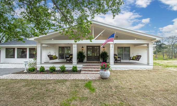 Bismarck Cottage | The Legacy at DeGray