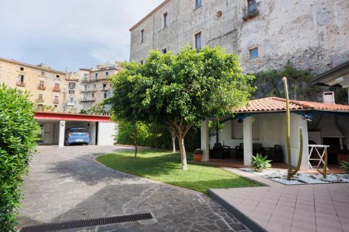 Scalea Apartment | The Lemon Tree House