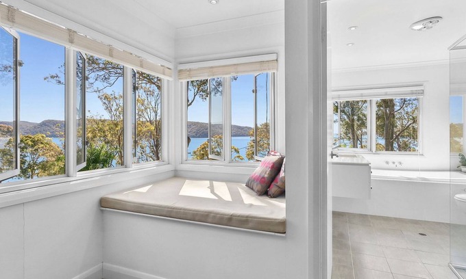 Clareville House | The Lighthouse - perfect views over Pittwater