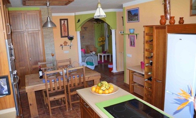 La Listada House | The Listed Arico The ocean and you House 100 meters from the sea.