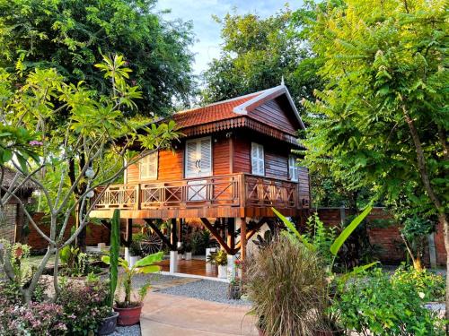 Banteay Srei House | The Little Vegan Homestay