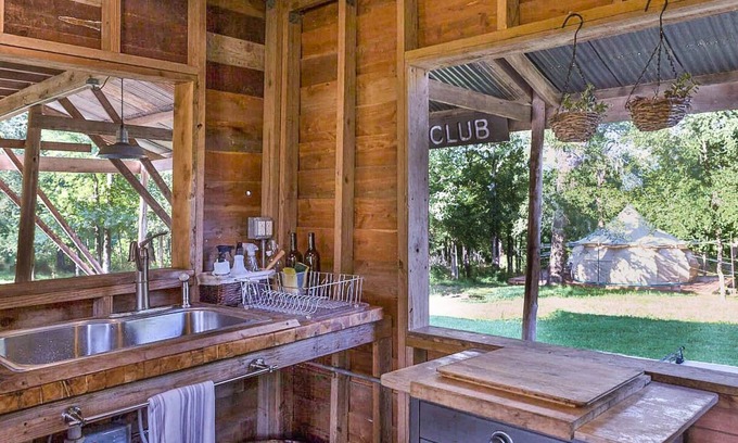 Elgin House | The Lodge Eco-Cabin with A/C and Private Fire Pit, NEW Discounted Rates