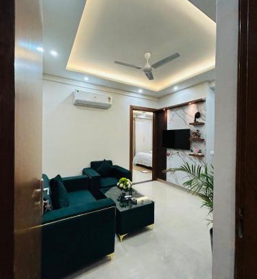 Gurugram Apartment | The Lodgers 1 BHK Serviced Apartments Near Artemis Hospital Sector 52