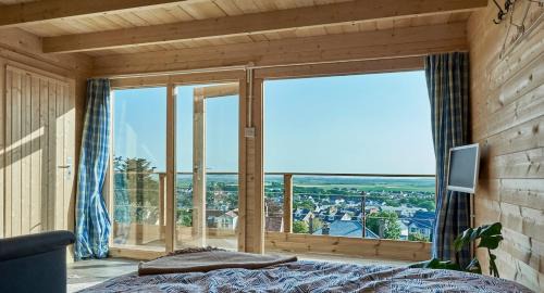 Braunton Apartment | The Lookout - Log Cabin, Braunton