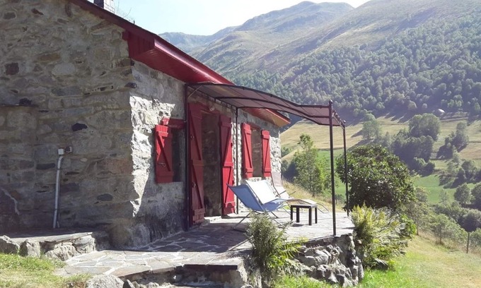 Betpouey Ski Chalet | the Lountere, high mountain chalet, Pyrenees