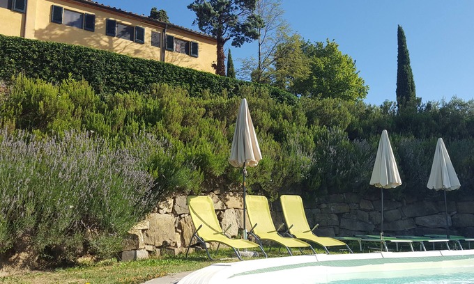 Pratolino Apartment | The Magnifico - Three bedroom holiday apartment in the beautiful Florentine hill