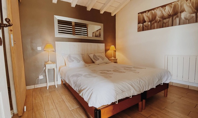 Prisse-la-Charriere House | The Maisonnette - Up to 2 people
