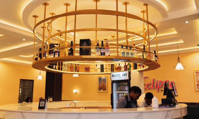 Owerri Hotel | The Manor Hotel by Luckzi