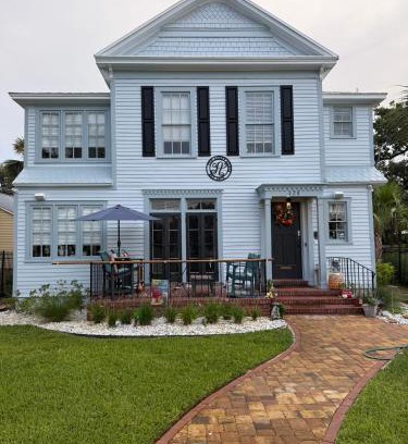 South Beach Street Historic District Bed & Breakfast | The Margaret Suite at The Abbey House a B&B in Daytona Beach