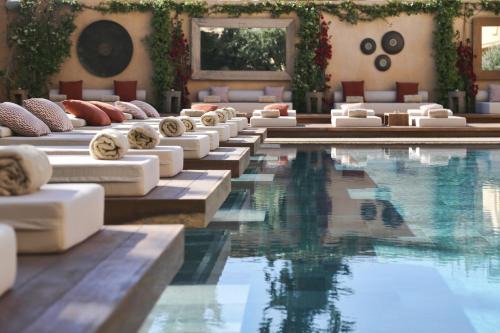 Vouliagmeni Hotel | The Margi