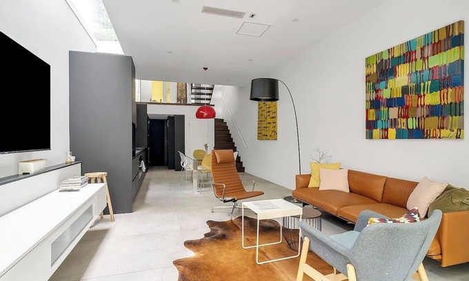 Leichhardt House | The Mod Striking Split Level Gem in Sydneys West