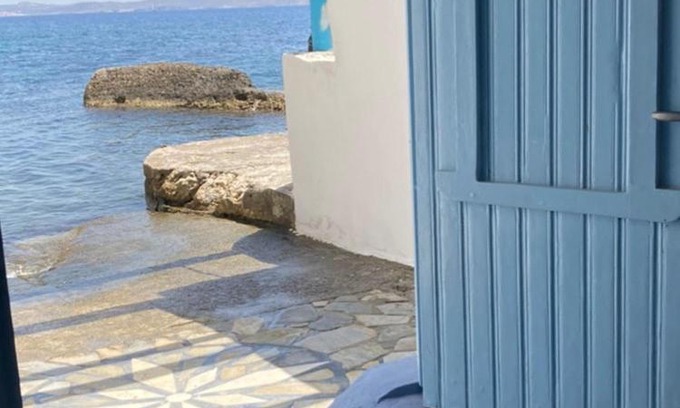 Tripiti House | the monk seal boathouse