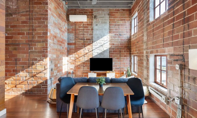 Downtown Apartment | The Nelson Lofts Penthouse (2BR)
