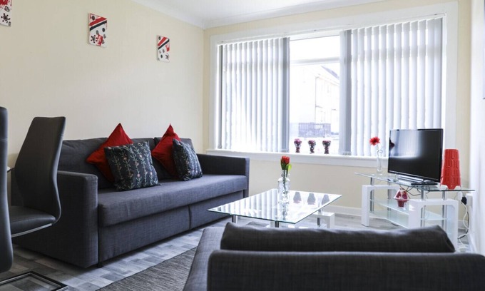 Wishaw Apartment | The Netherton House in Wishaw