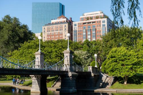 Back Bay East Hotel | The Newbury Boston