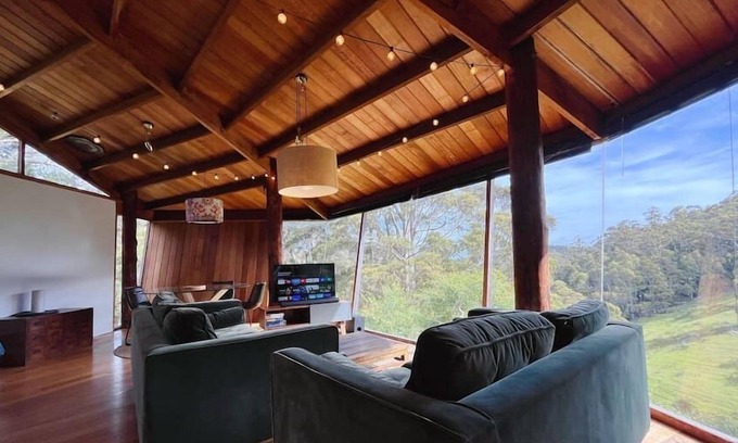 Ridgeway Cabin | The Nook A little gem in the forest 10 min to CBD