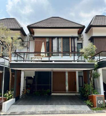 Depok Villa | The Nook by Benih