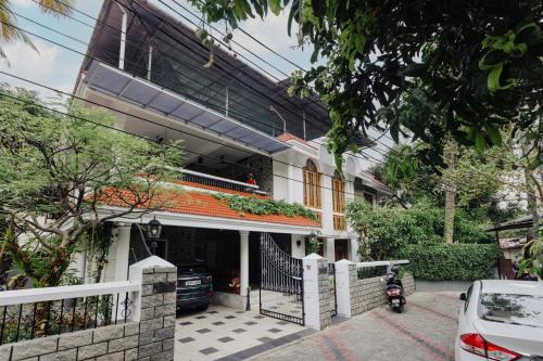 Kaloor House | The Nook Home