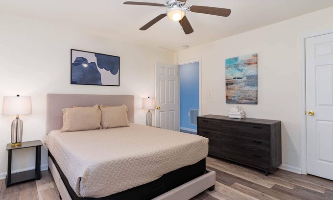 Buckroe Beach Apartment | The North Hampton Suite A