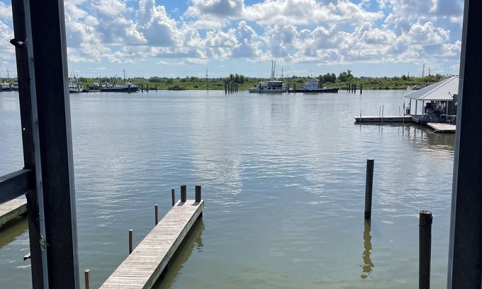 Venice House | The OffCall Spacious 4-bedroom home away from home in the heart of venice La