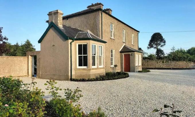 Hollymount House | The Old Kirk and Manse, Hollymount