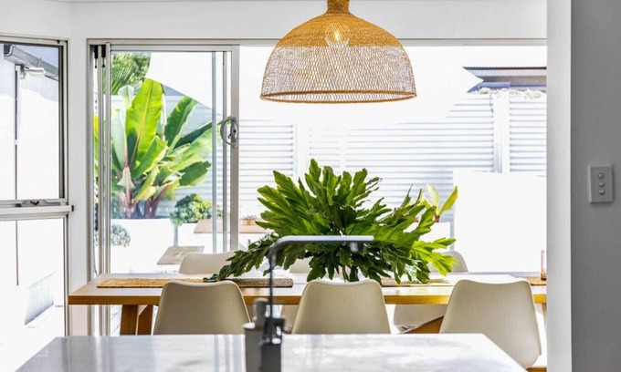 Glenelg South House | THE OSLO on Broadway with Pool - Villa 1 & 2