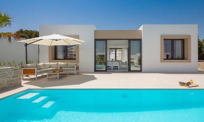 Tkon Villa | The Palms Resort - Villa Dream IV