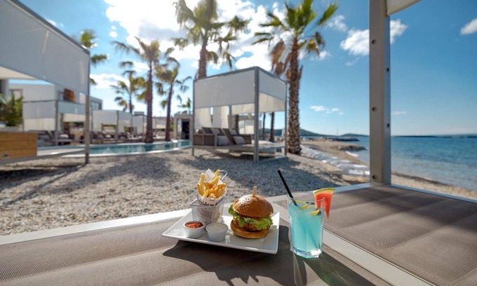 Tkon Villa | The Palms Resort - Villa President Beach II