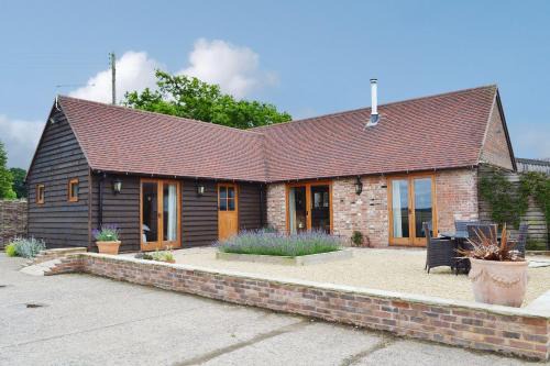 Burwash House | The Peacock Barn