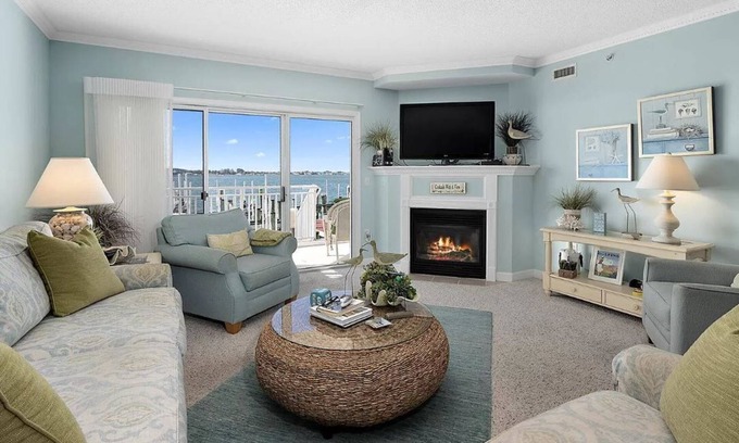 Ocean City Apartment | The Pelican of Bahia Vista discover your coastal sanctuary with direct bay views