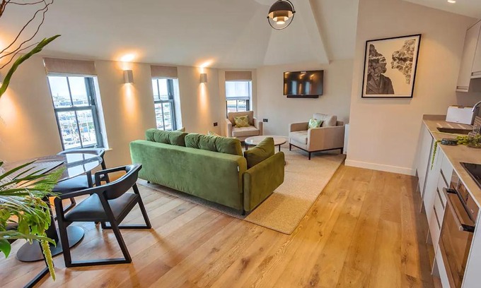 Ramsgate Apartment | The Penthouse Suite - Harbour Views- Ramsgate