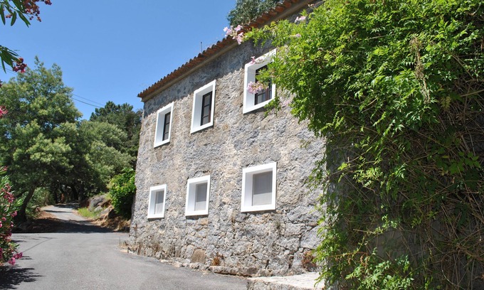 Caldas de Monchique Cottage | The perfect getaway secluded location with private pool and terrace.