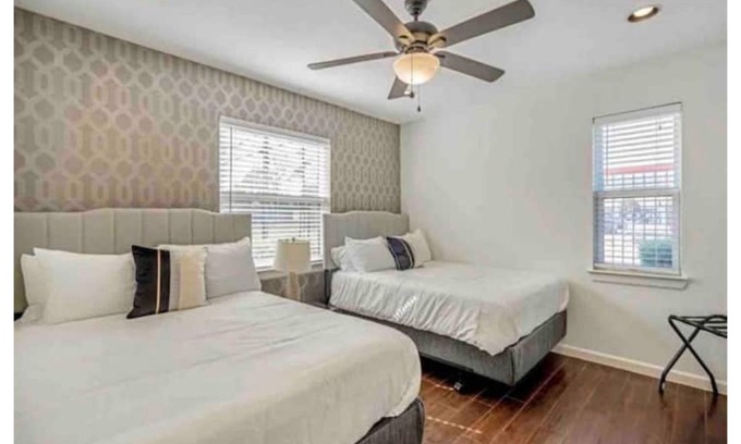 MacGregor House | The Perfect Inner City Getaway!