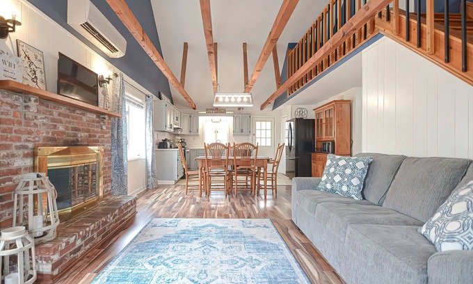 Lake Arrowhead House | The perfect lake view getaway