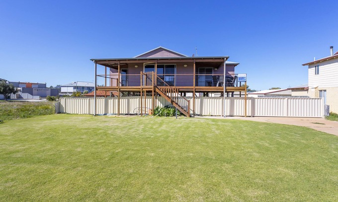 Ledge Point House | The perfect sunset odessey by the sea