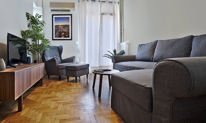 Makrigianni Apartment | The photographer's house