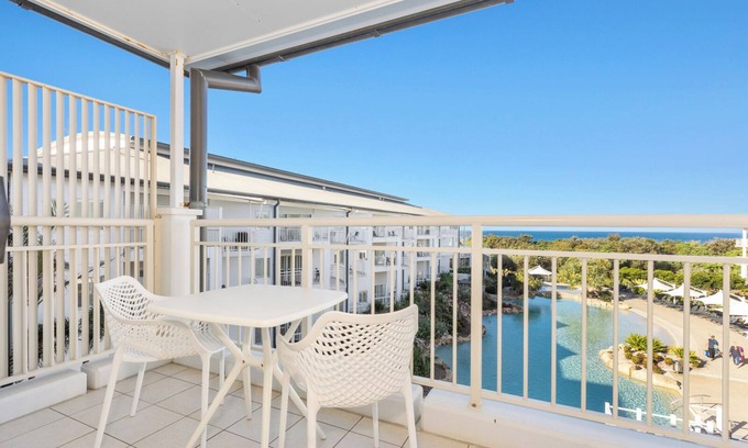 Kingscliff Apartment | The Pool Resort Kingscliff - Studio Ocean and Pool View (3303) - Holiday Management Co.