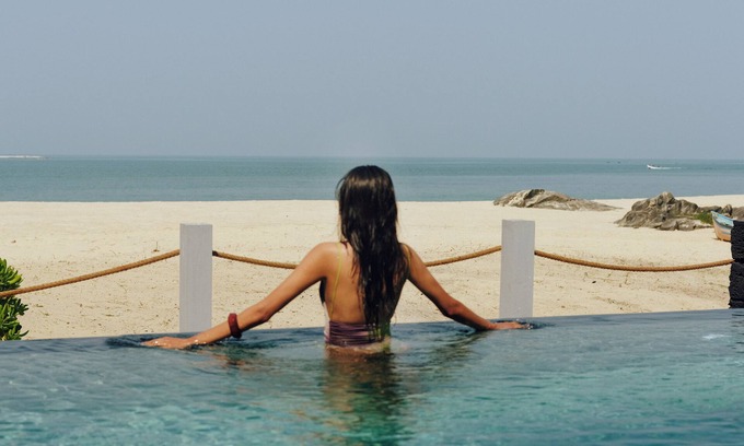 Gujjadi Hotel | The Postcard on the Arabian Sea