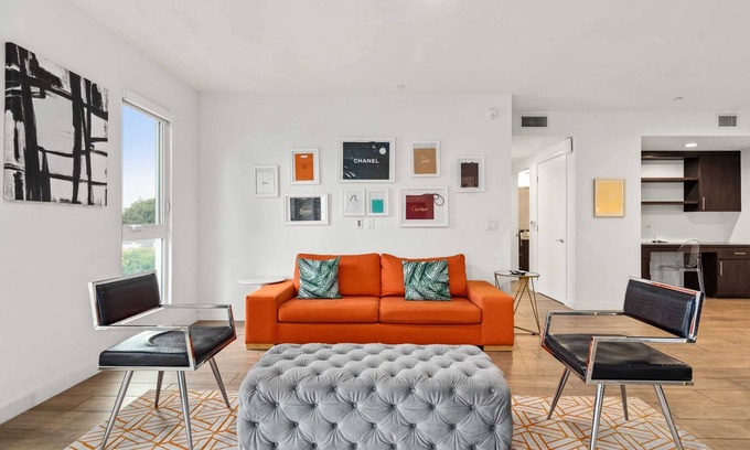 Carthay Circle Condo | The Prada Two-Bedroom Suite