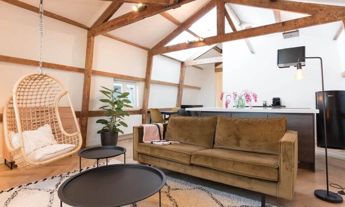 Grachtengordel-West Apartment | The Prinsen - Canal Apartment