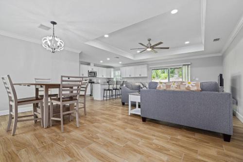 Avis Oaks House | The Quiet Oasis