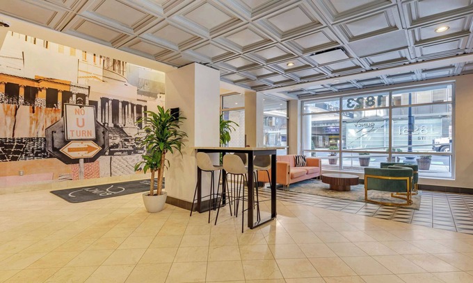 Connecticut Ave - K Street Hotel | The Quincy, an Ascend Collection Hotel