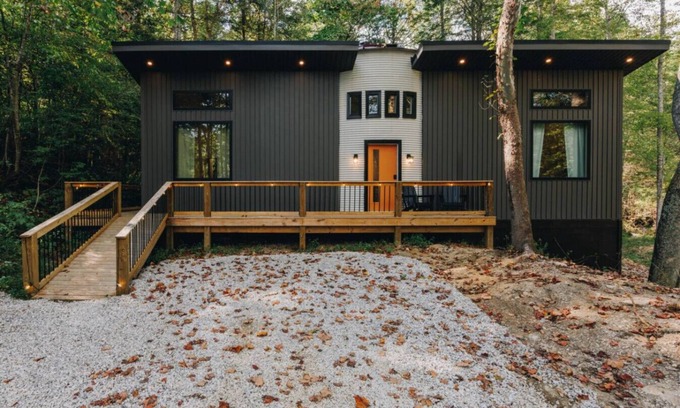 Saint Helens Apartment | The Rock Haus by The Hideaways