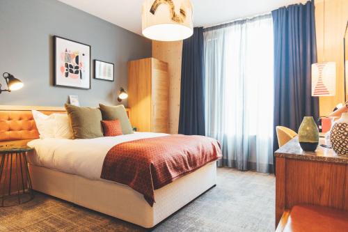 Ascot Hotel | The Royal Foresters