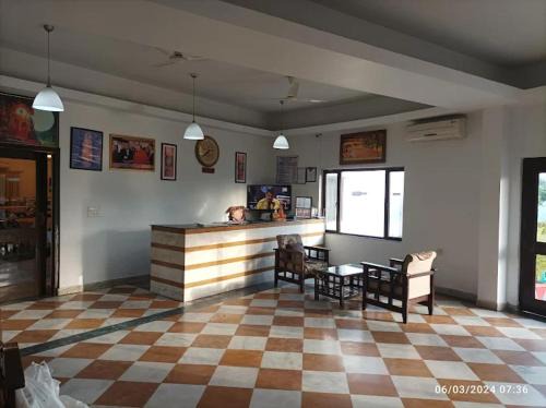 Fatehgarh Hotel | The Royal Residency - Sankissa