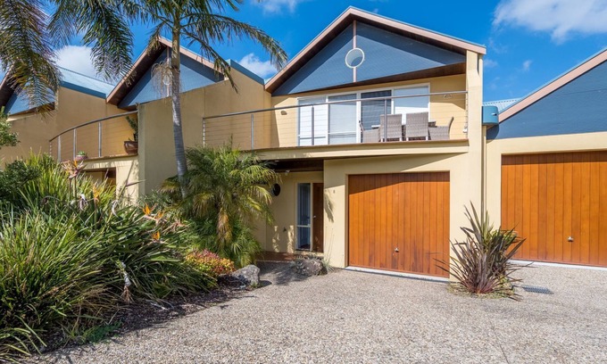 Inverloch House | The Sails 8 - Linen Included