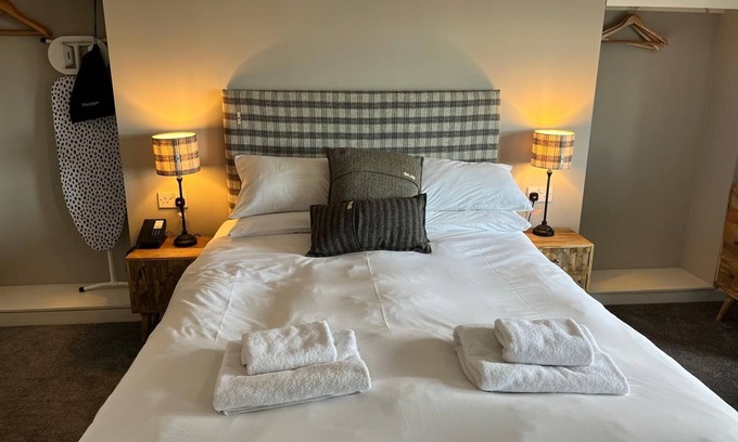 Kirkwall Hotel | The Shore