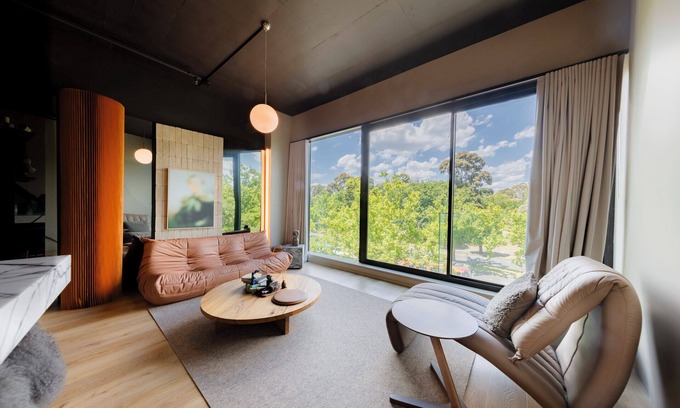 Melbourne Apartment | The SHRINE Apartment