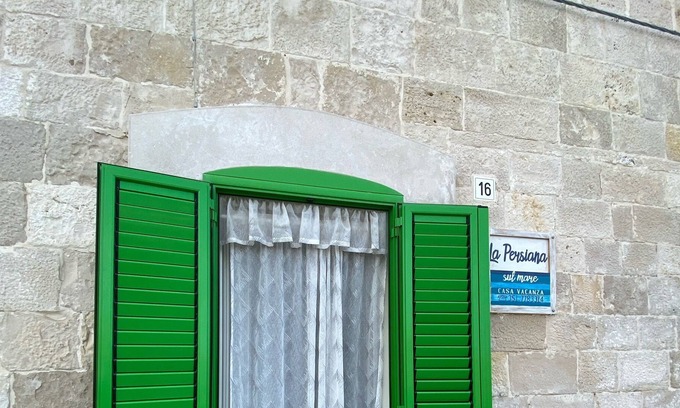 Giovinazzo House | The shutter on the sea