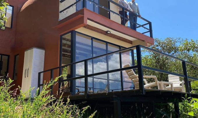 Choconta House | The Sisga- Refugio de El Cobijo-